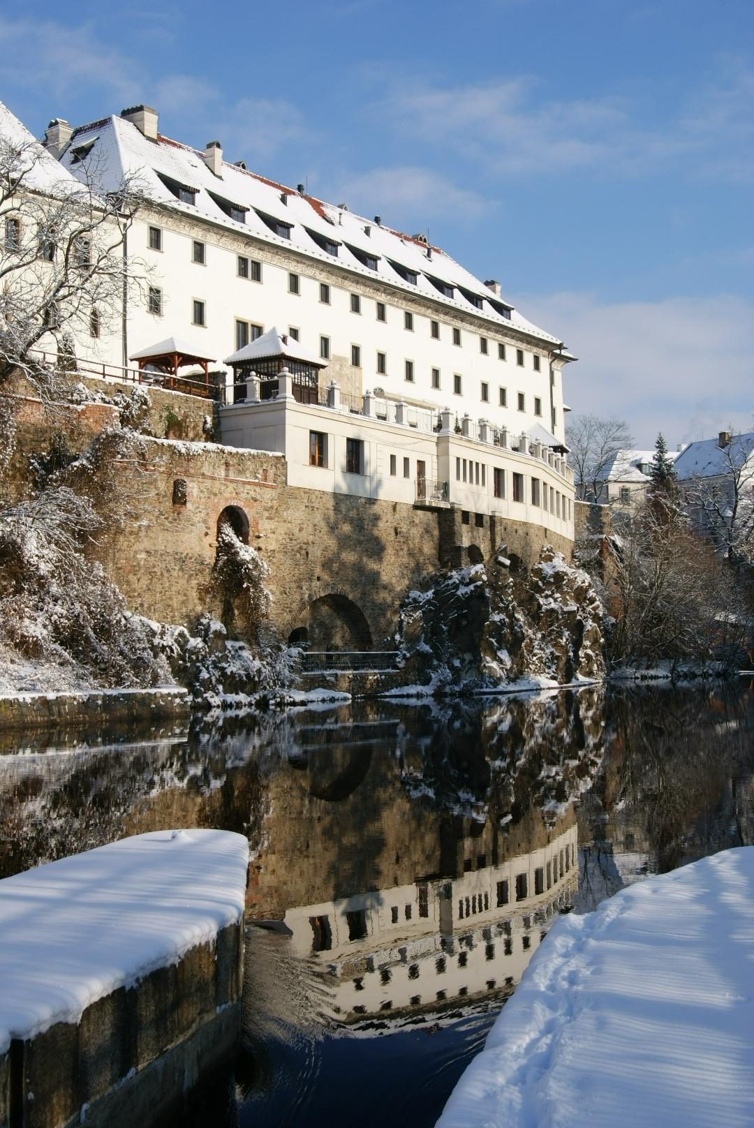Hotel Ruze Cesky Krumlov Exterior photo The castle of the Prince of Schwarzenberg