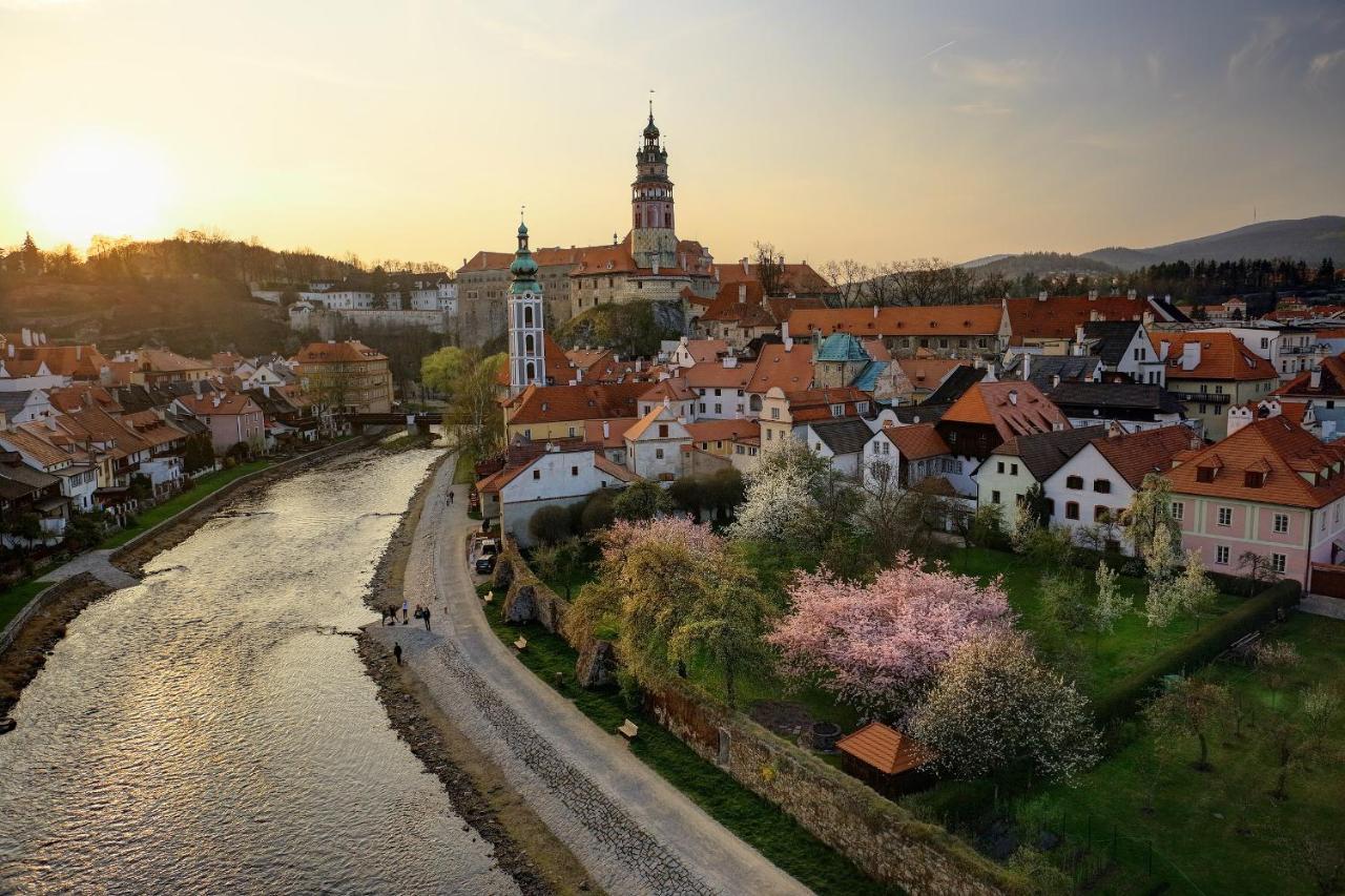 Hotel Ruze Cesky Krumlov Exterior photo The Old Town of Český Krumlov